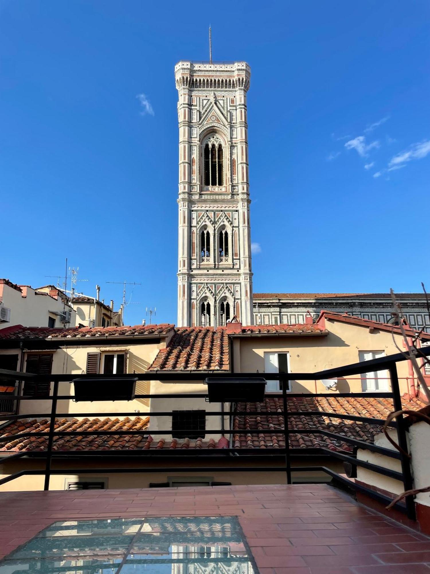 Rebecca Duomo View With Terrace Apartamento Florencia