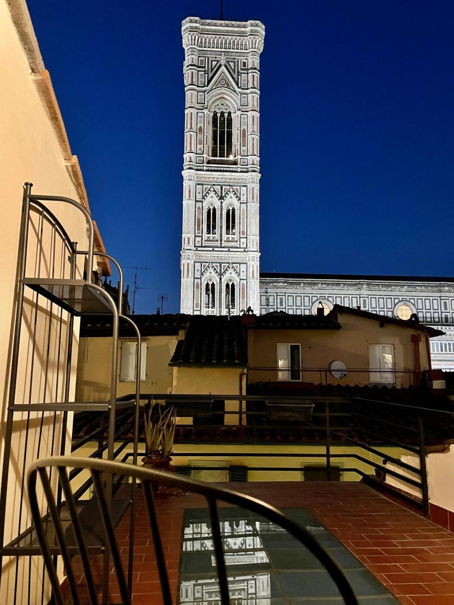 Rebecca Duomo View With Terrace Apartamento Florencia