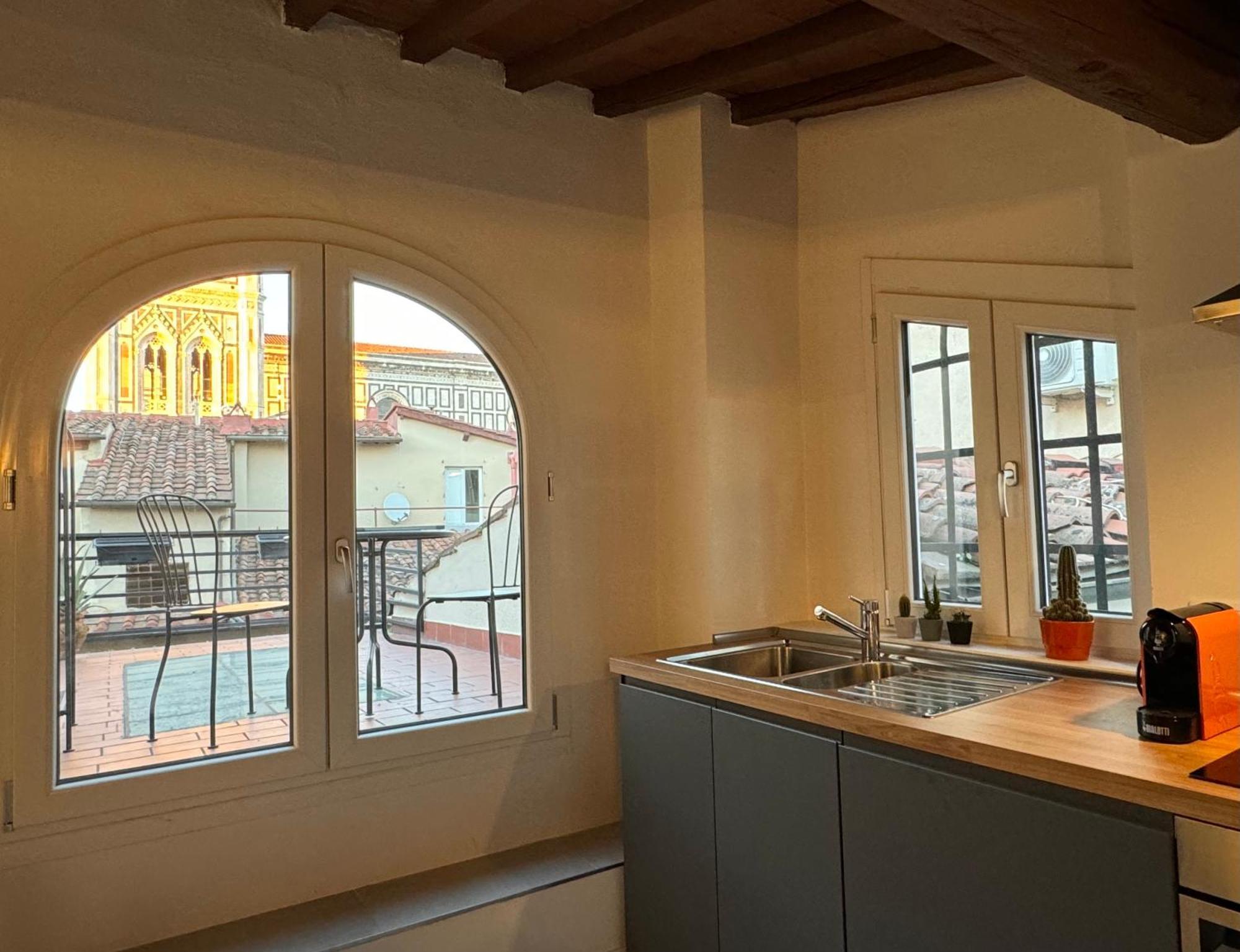 Rebecca Duomo View With Terrace Apartamento Florencia